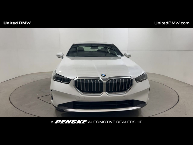 2024 BMW 5 Series 530i