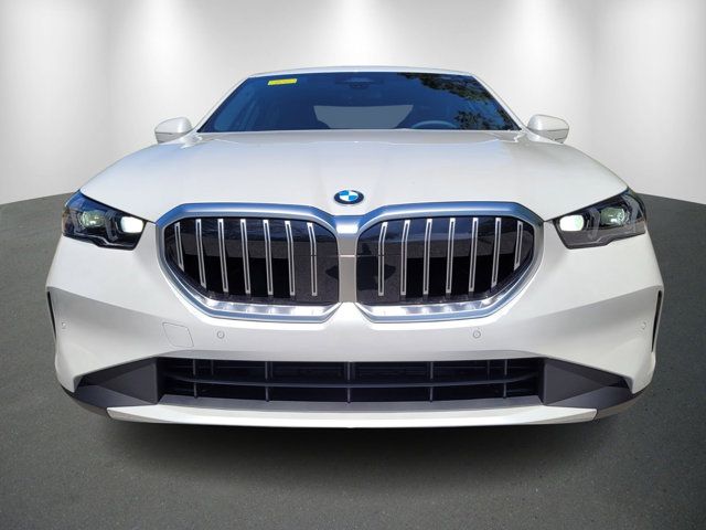 2024 BMW 5 Series 530i