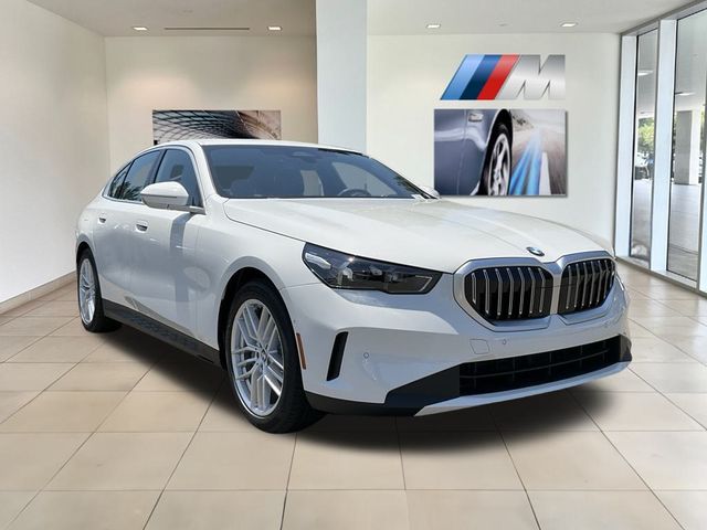 2024 BMW 5 Series 530i