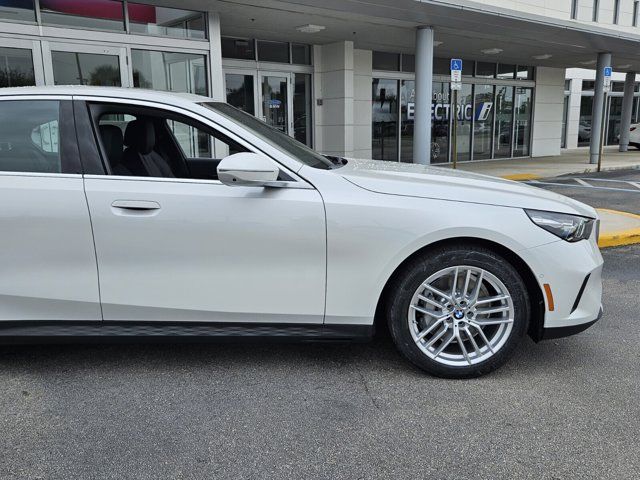 2024 BMW 5 Series 530i