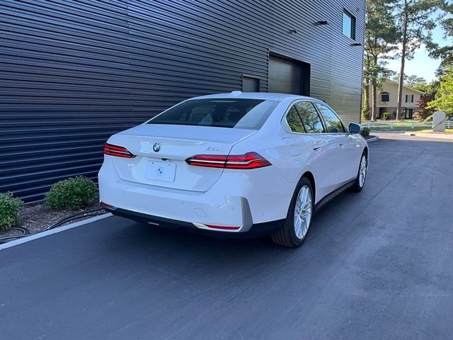 2024 BMW 5 Series 530i