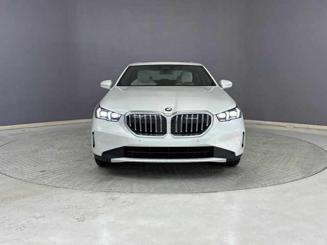 2024 BMW 5 Series 530i