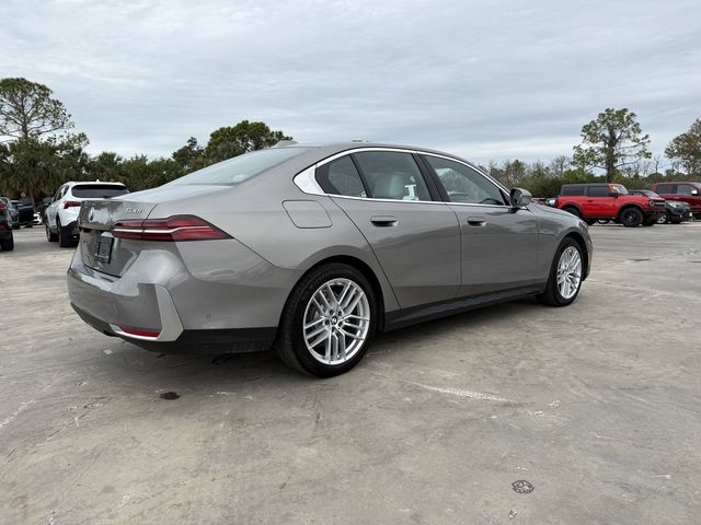 2024 BMW 5 Series 530i