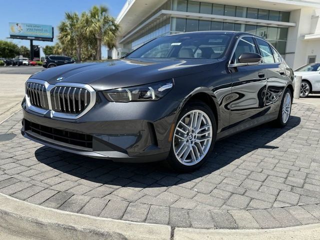 2024 BMW 5 Series 530i