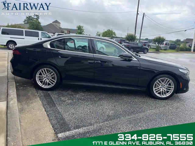 2024 BMW 5 Series 530i