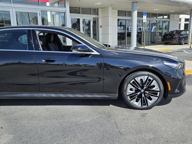 2024 BMW 5 Series 530i