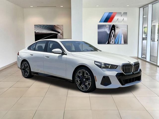 2024 BMW 5 Series 530i