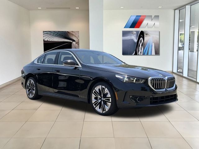 2024 BMW 5 Series 530i