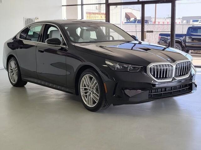 2024 BMW 5 Series 530i