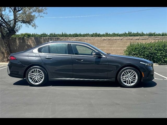 2024 BMW 5 Series 530i