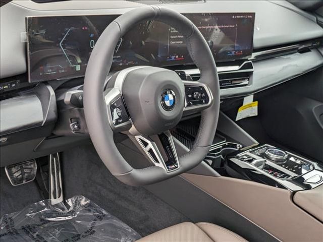 2024 BMW 5 Series 530i