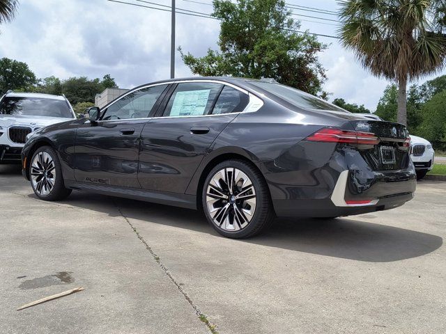 2024 BMW 5 Series 530i