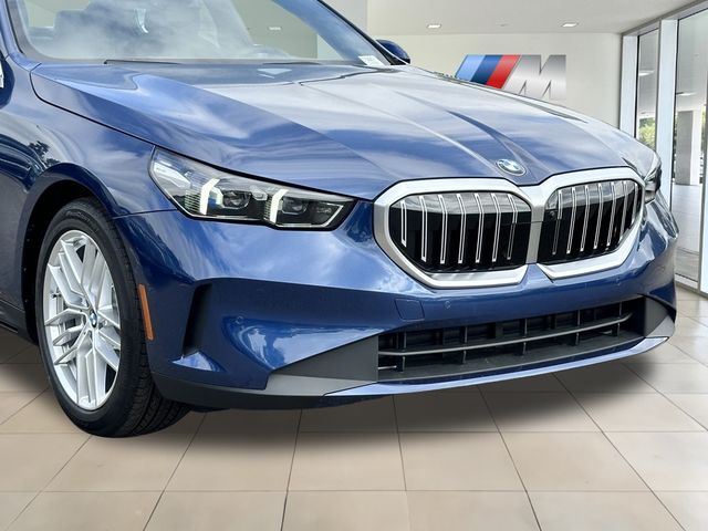 2024 BMW 5 Series 530i