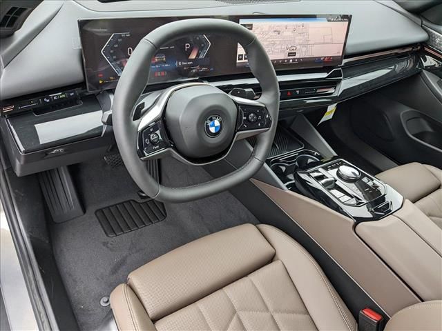 2024 BMW 5 Series 530i