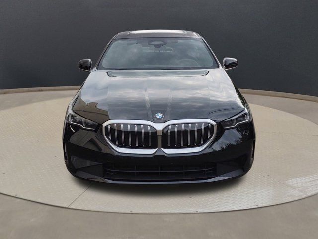 2024 BMW 5 Series 530i