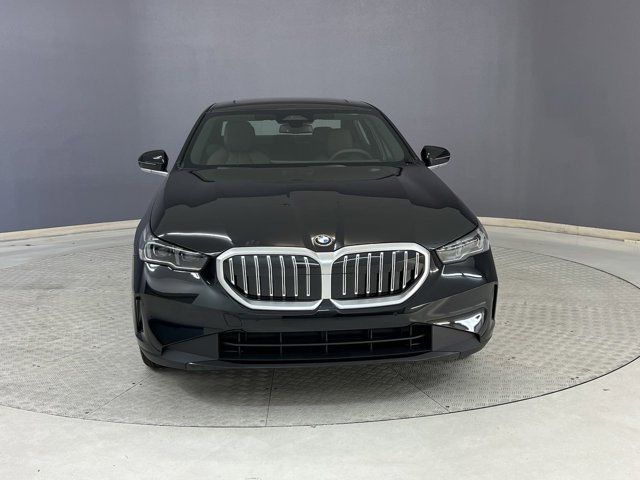 2024 BMW 5 Series 530i