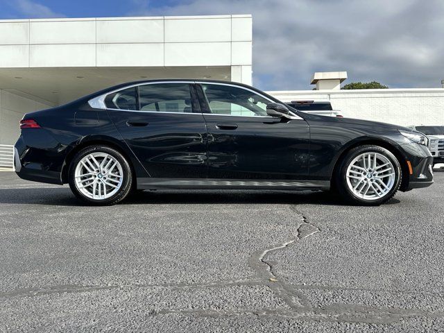 2024 BMW 5 Series 530i