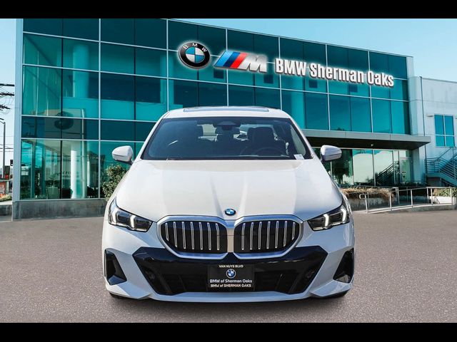 2024 BMW 5 Series 530i