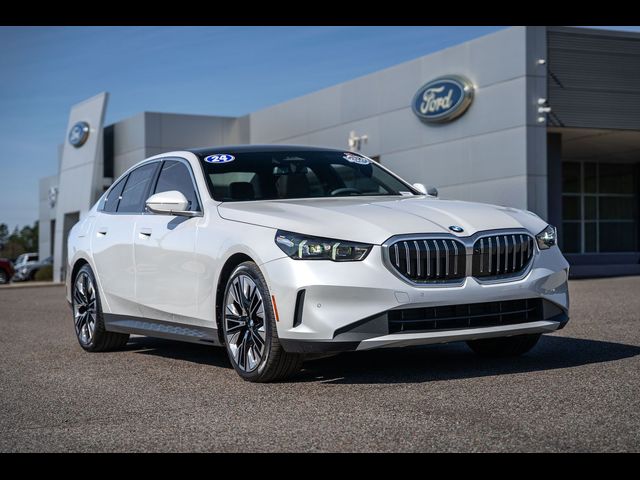 2024 BMW 5 Series 530i