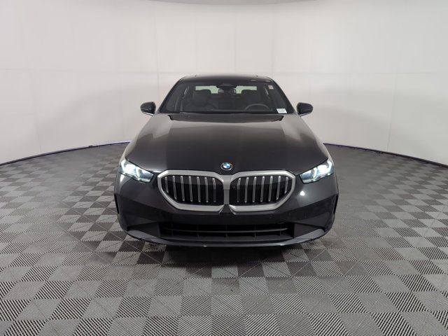 2024 BMW 5 Series 530i