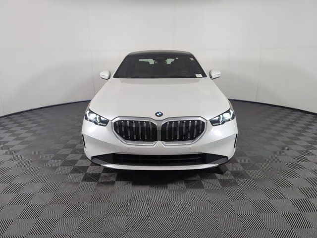 2024 BMW 5 Series 530i