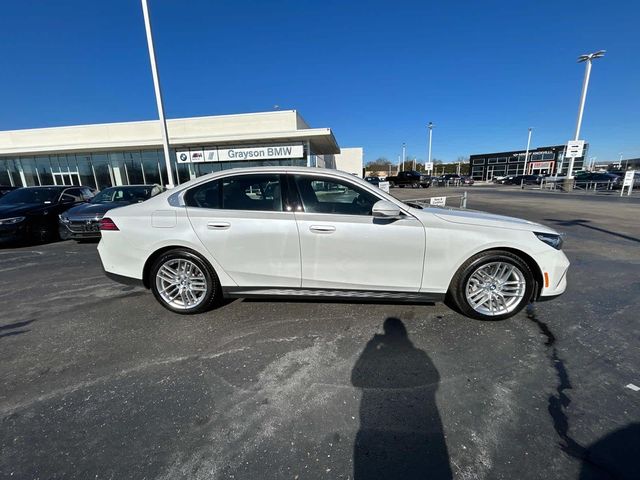 2024 BMW 5 Series 530i xDrive