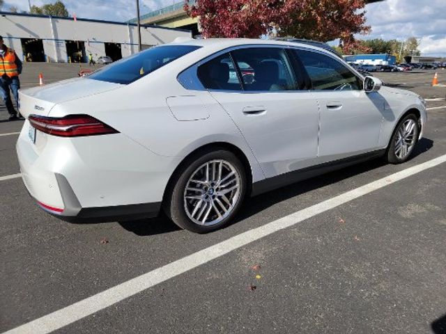 2024 BMW 5 Series 530i xDrive