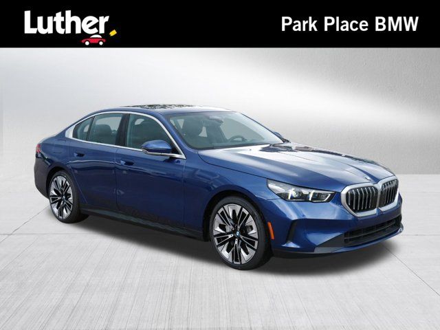 2024 BMW 5 Series 540i xDrive