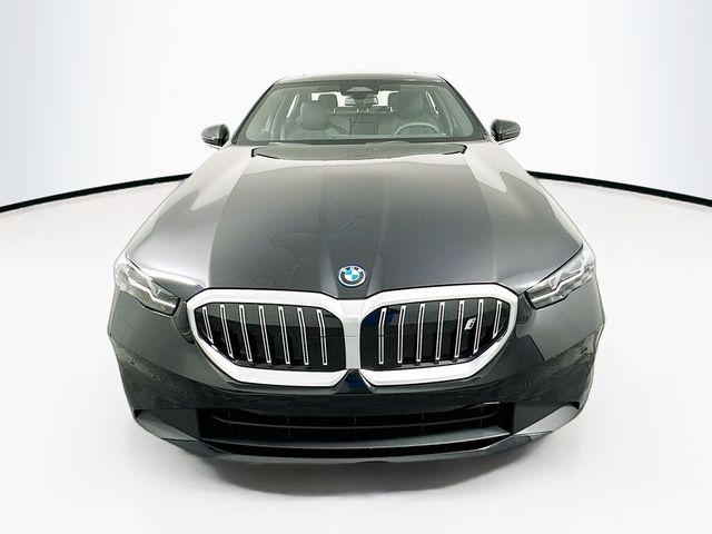 2024 BMW i5 eDrive40