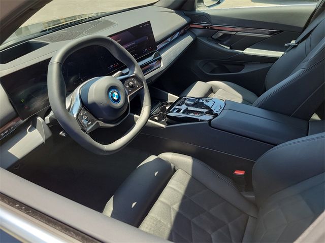 2024 BMW i5 eDrive40