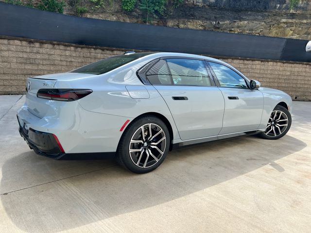 2024 BMW 7 Series 740i xDrive