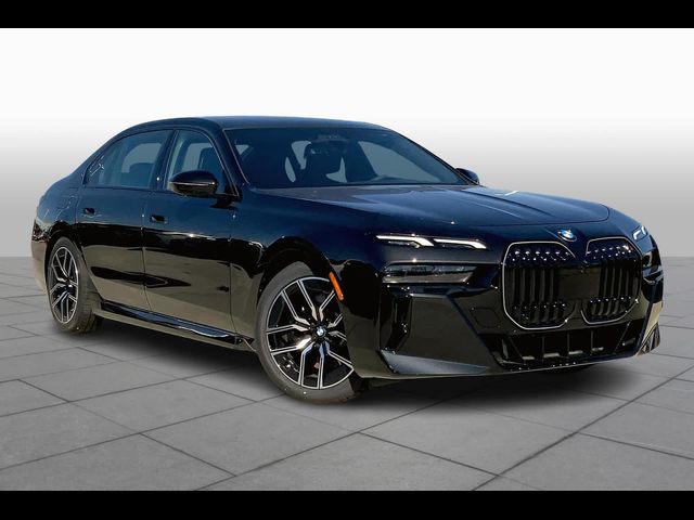 2024 BMW 7 Series 740i