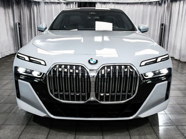 2024 BMW 7 Series 740i