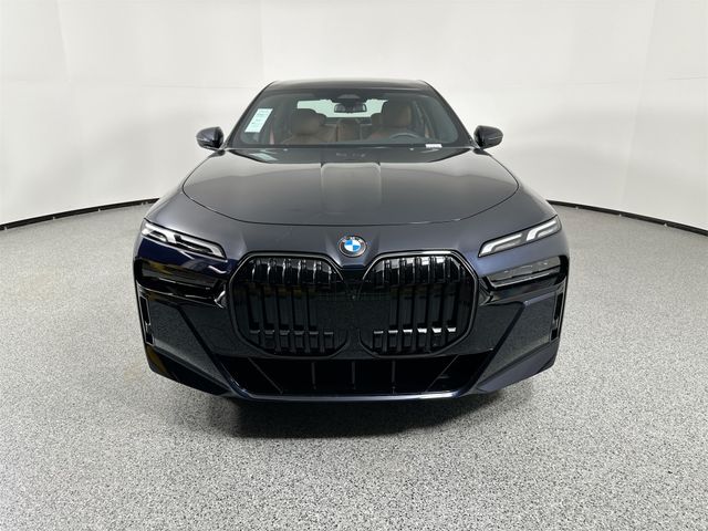 2024 BMW 7 Series 740i