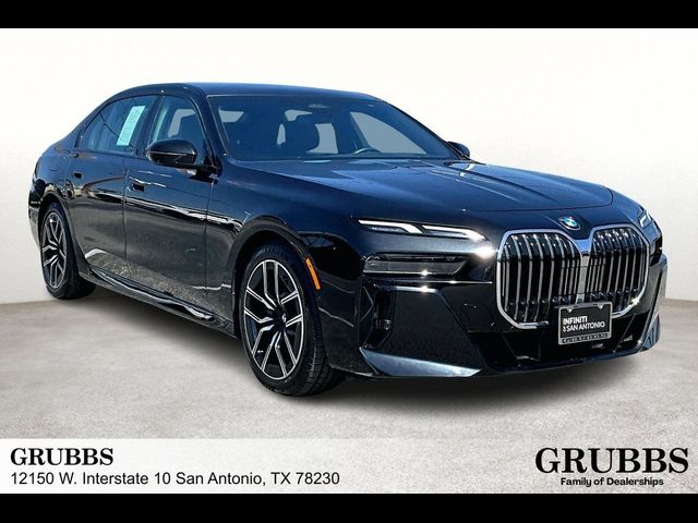 2024 BMW 7 Series 740i