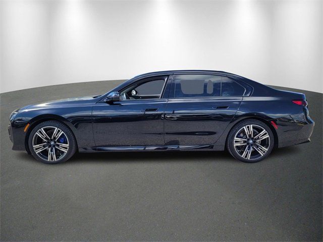 2024 BMW 7 Series 740i