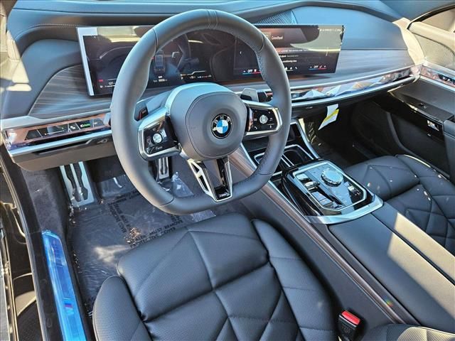 2024 BMW 7 Series 740i