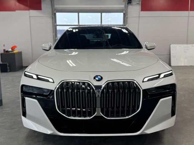 2024 BMW 7 Series 740i