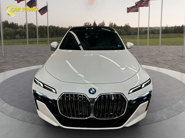2024 BMW 7 Series 740i