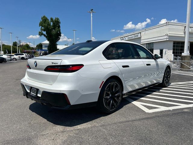 2024 BMW 7 Series 740i xDrive