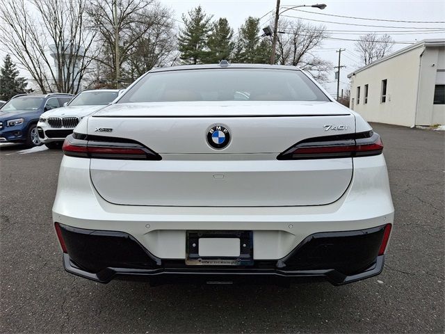 2024 BMW 7 Series 740i xDrive