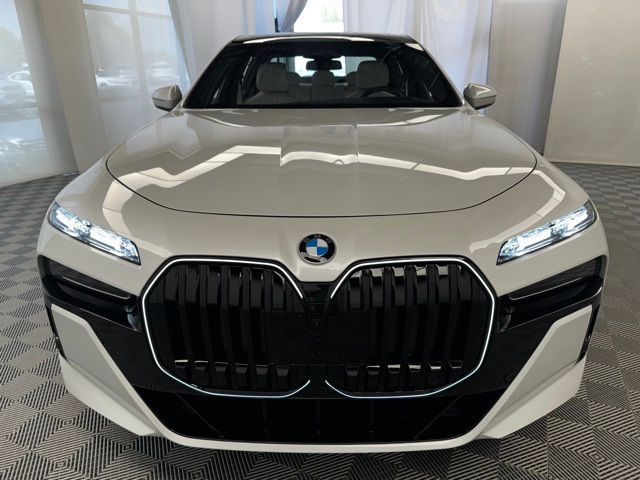 2024 BMW 7 Series 760i xDrive