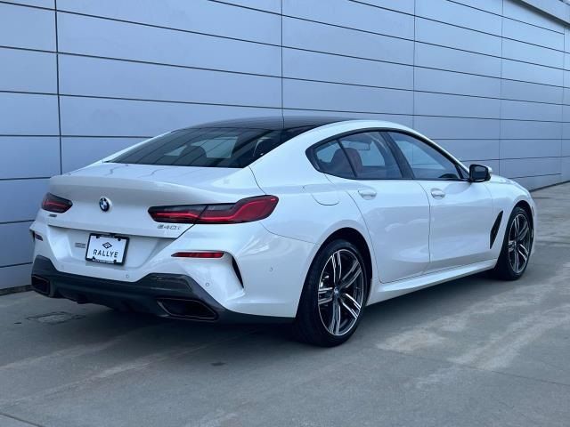 2024 BMW 8 Series 840i