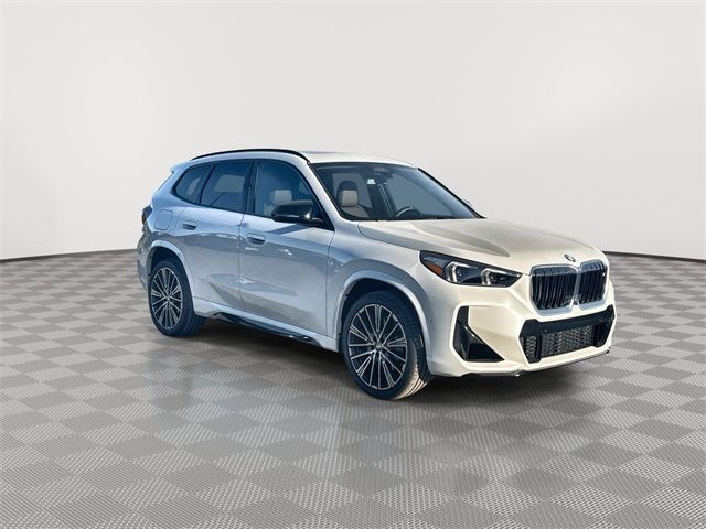 2024 BMW X1 M35i