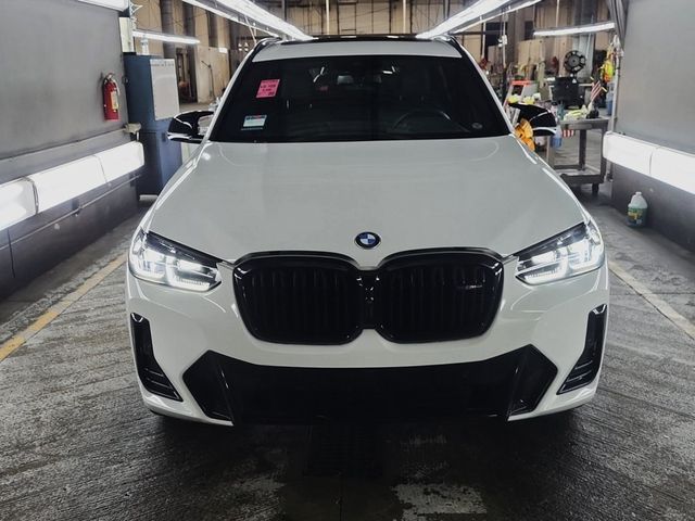 2024 BMW X3 M40i