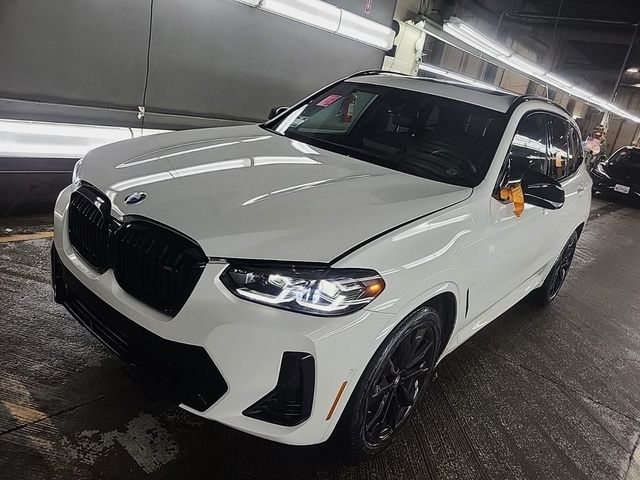 2024 BMW X3 M40i