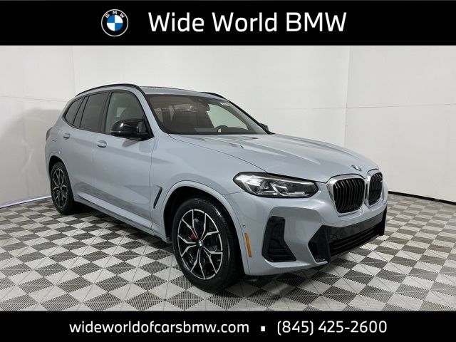 2024 BMW X3 M40i