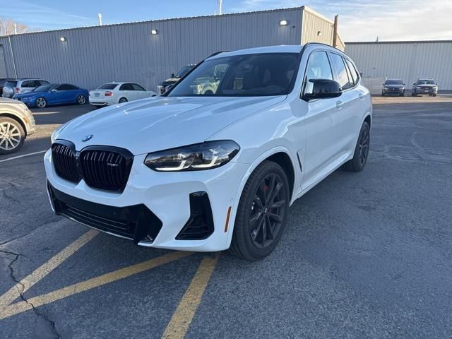 2024 BMW X3 M40i