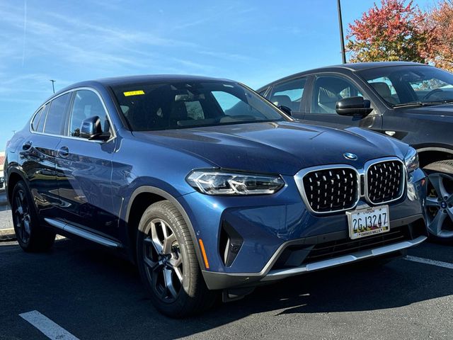 2024 BMW X4 xDrive30i