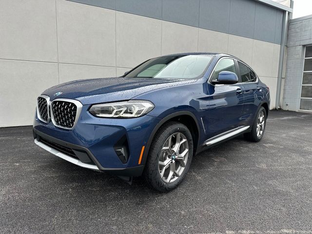 2024 BMW X4 xDrive30i